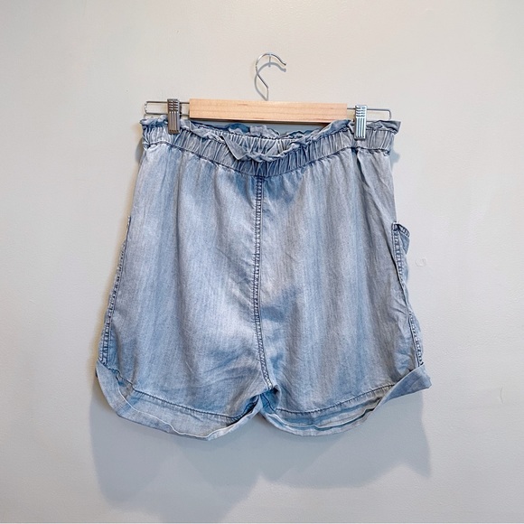 Wilfred Free Jessica Shorts - Picture 9 of 9